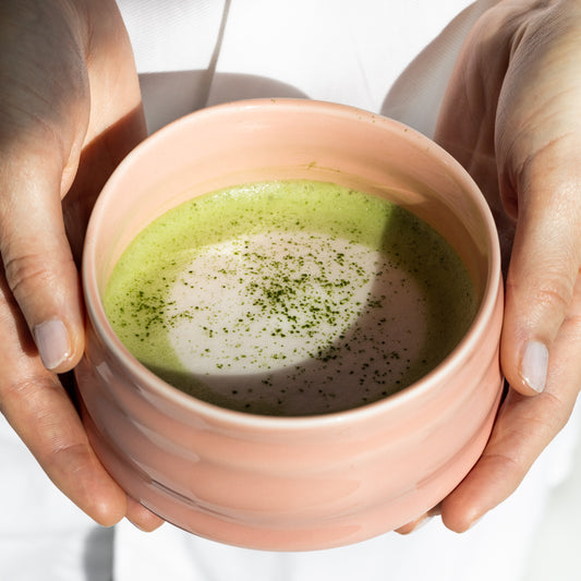 Ružičasta zdjelica za matchu 